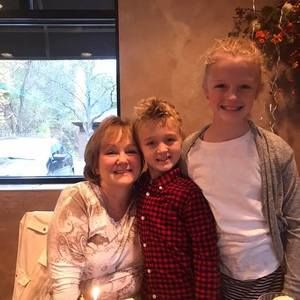 Meet your Posher, Laurel